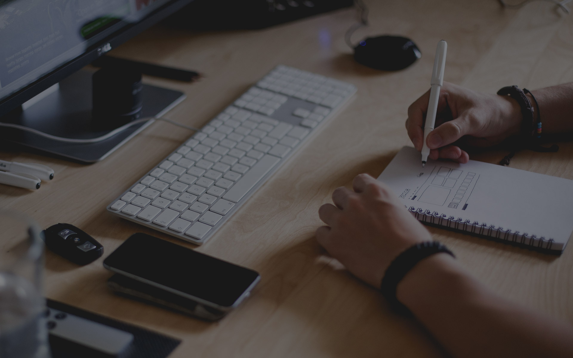 吃鸡神器自动连发压枪辅助器：真的能让你变神手吗？