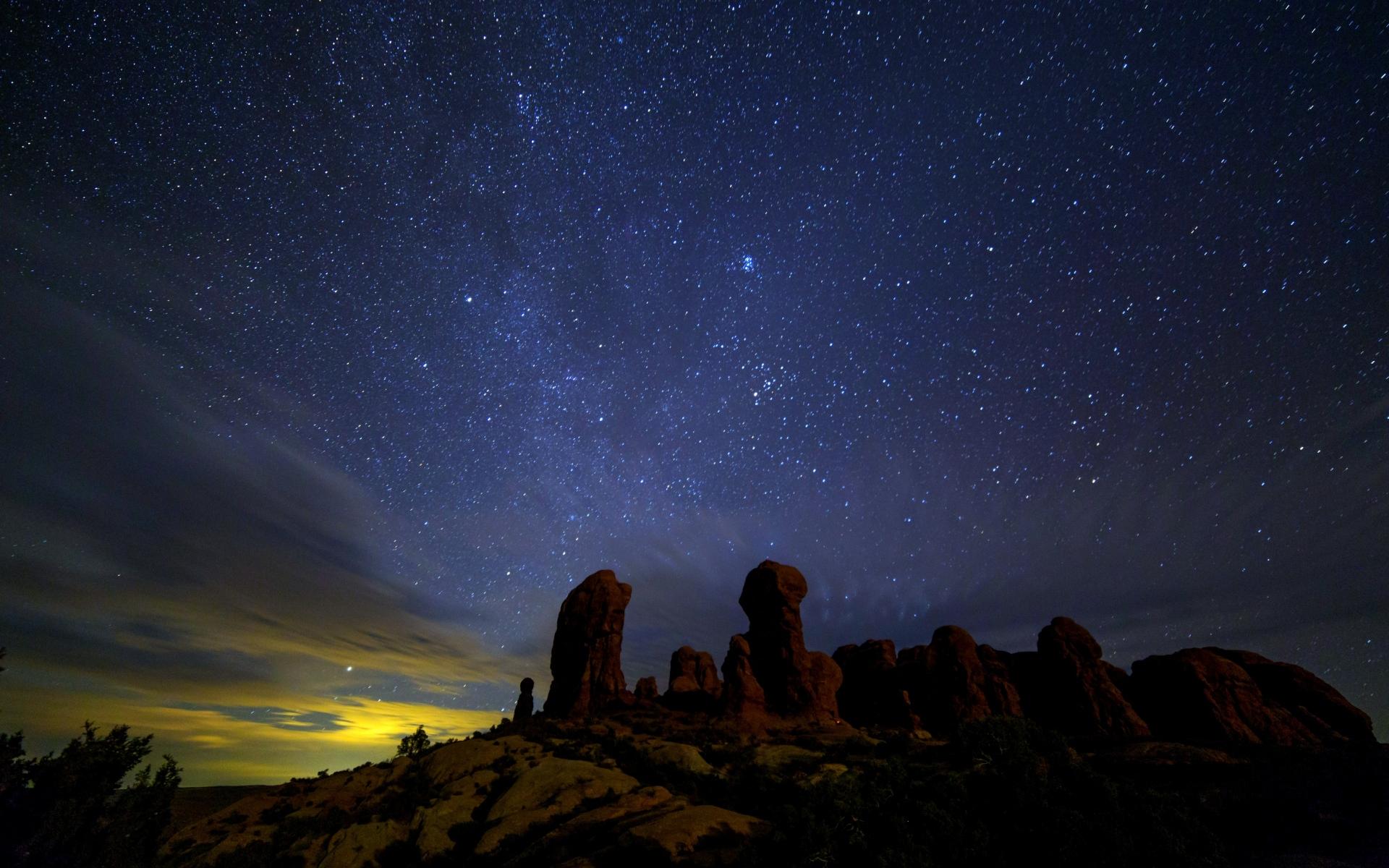 玩王者荣耀还靠手速吗？外挂级神器真的能帮你连赢30把？